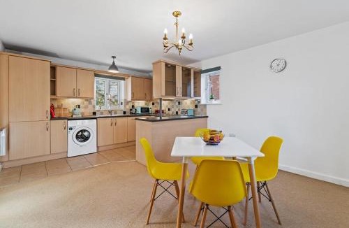 Raunds Apartment | Chestnut Contractor Stays