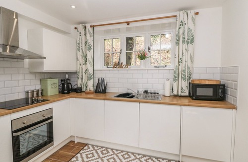 Hoylandswaine Cottage | Chestnut Cottage