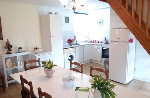 Langoelan House | -Chestnut - La Châtaigne-