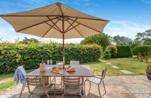 East Dean and Friston House | Chestnut Lodge