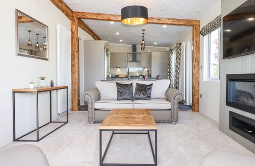 Teigngrace Cottage | Chestnut Lodge