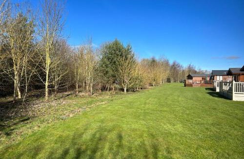 Malton Cabin | Chestnut Lodge With Hot Tub