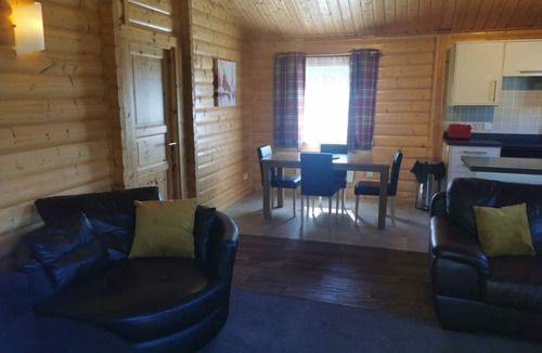 Bexhill-on-Sea Cabin | Chestnut Meadow Cabin