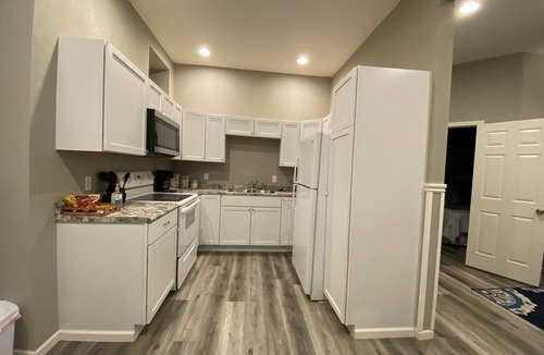 Osceola Apartment | Chestnut on the square, unit B