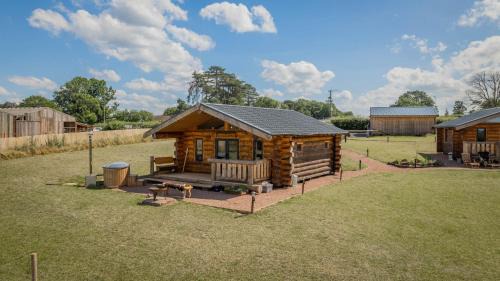 Upper Sapey House | Chestnut - Tedstone Log Cabins