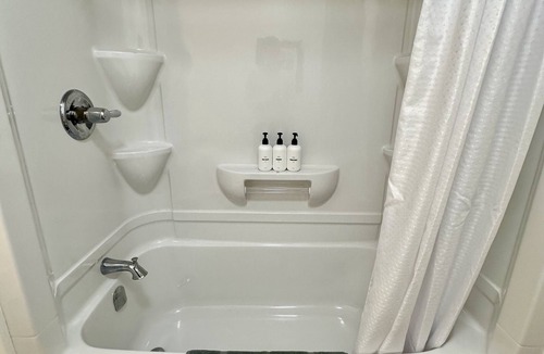 Cheticamp Hotel | Cheticamp Outback Inn