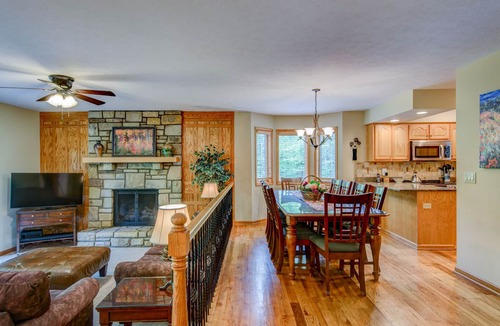 Blowing Rock Condo | Chetola:Berkshires 3 - 3BR with 2 sleeper sofas-Walk To Blowing Rock