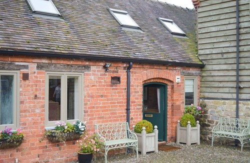 Upton Cressett Villa | Chevaliers Coach House