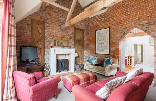 Upton Cressett Villa | Chevaliers Coach House