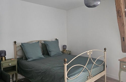 Messas Bed & Breakfast | Cheverny Room: Guesthouse with heated pool & breakfast included