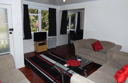 Woodhill Hotel | Cheviot Park Motor Lodge