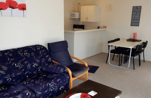 Woodhill Hotel | Cheviot Park Motor Lodge