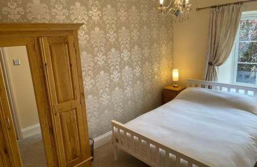 Bishop Sutton House | Chew Valley Retreat Suite