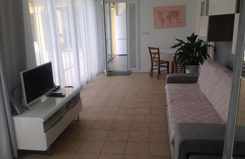 Saint-Jean-de-Vedas House | Chez Alain T2 pool side Montpellier 3kmmer available all year round