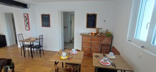 Dozule Bed & Breakfast | Chez Alex' guesthouse