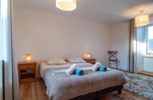 Saint-Nic House | Chez Alice et Antoine - 300 m de la plage