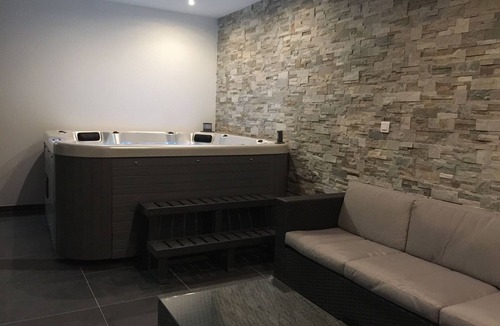 Neuve-Eglise Apartment | Chez Alice - Gite Alsace Pool Jacuzzi Spa