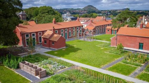 Bruay-la-Buissiere House | Chez Alice Sauna 4pers - La cite des electriciens