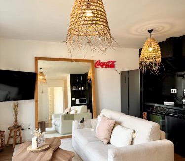 Le Rheu Apartment | Chez Ambroise, avec balcon et parking