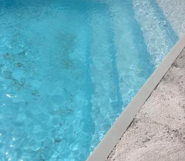 Viviers-les-Montagnes Apartment | Chez Anna et JL