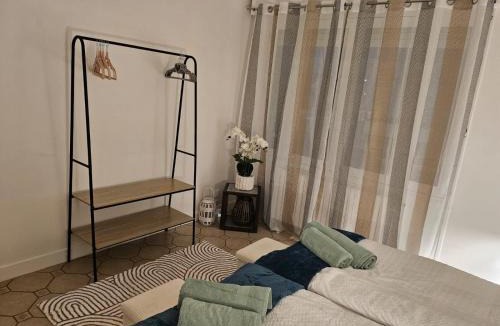 Tremblay-en-France Apartment | Chez Anna