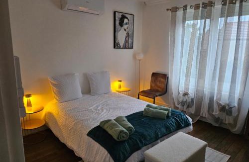 Tremblay-en-France Apartment | Chez Anna