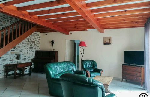Villeneuve-Lecussan House | Chez Antonin - VILLENEUVE LECUSSAN