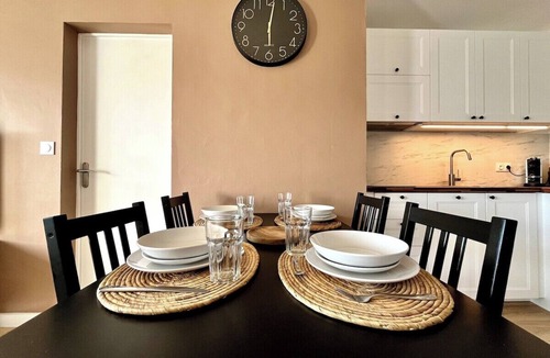 Liberation Apartment | Chez Béranger - near train station/congress center
