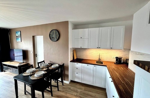 Liberation Apartment | Chez Béranger - near train station/congress center