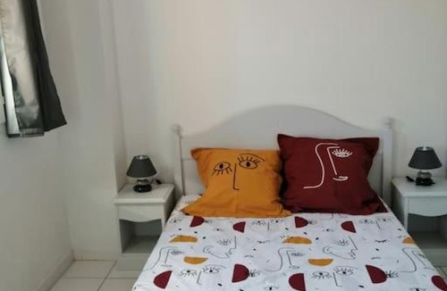 Saint-Saturnin-les-Avignon House | chez bruno et marie jo