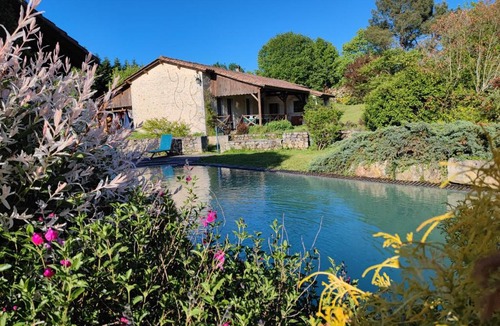 Brossac House | Chez Bardon