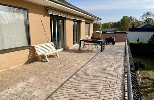 Onet-le-Chateau House | Chez BON ET MONE