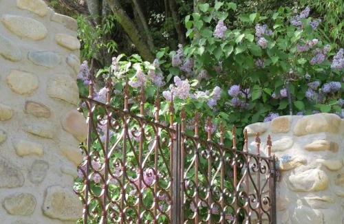 Saint-Fortunat-sur-Eyrieux Bed & Breakfast | Chez Cécile et Mickaël