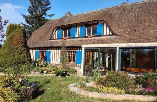 Theuville-aux-Maillots Bed & Breakfast | Chez Catherine - Chaumière Normande