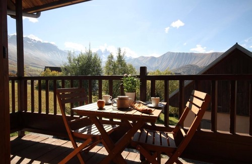 Albiez-Montrond House | Chez Charles - Albiez Montrond