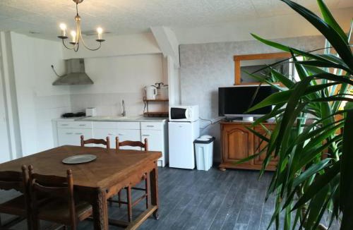 Sainte-Mere-Eglise Apartment | Chez charline