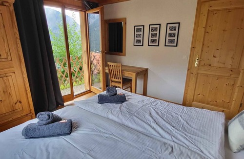Chamoson Ski Chalet | Chez Cheryl, Mayens-de-Chamoson, Haven of Serenity