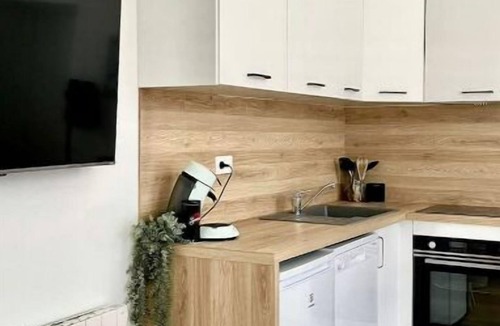 Saint-Amand-les-Eaux Apartment | Chez Clément et Mathilde -T2 Hyper Centre