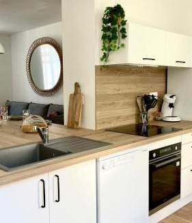 Saint-Amand-les-Eaux Apartment | Chez Clément et Mathilde - Rdc Hyper centre tout équipé - avec extérieur