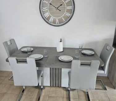 Breancon House | Chez Clark et Elo