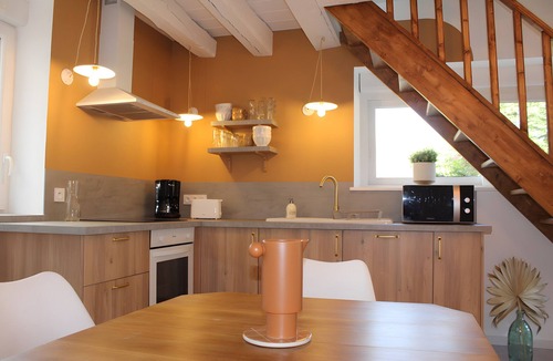 Veuves House | Chez Cocotte 4–6 Guests with Heated Pool from Mid-May to September