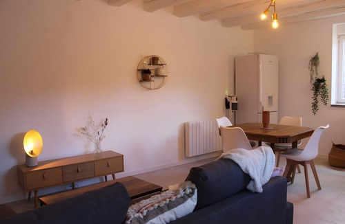 Veuves House | Chez Cocotte 4–6 Guests with Heated Pool from Mid-May to September
