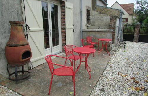 Champaubert House | Chez Denise