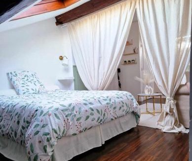 3rd Arrondissement Apartment | Chez Denise Studio Cosy Lyon