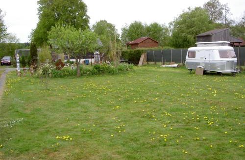 Saint-Pavace Other | Chez Didier Emplacements tentes et Camping cars