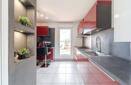 Les Poulettes Apartment | Chez Edouard Spacious 6 People Gratte Ciel