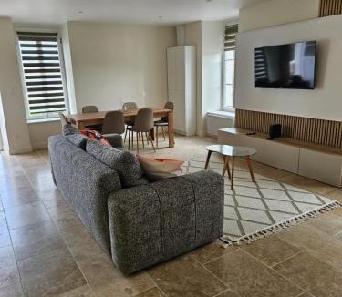 Escolives-Sainte-Camille Apartment | Chez Eliott