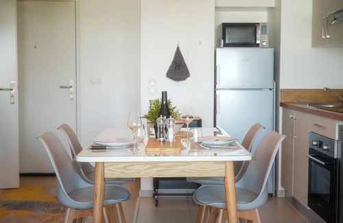 Saint-Valery-sur-Somme Apartment | Chez Elsa, Confortable Apt. Neuf