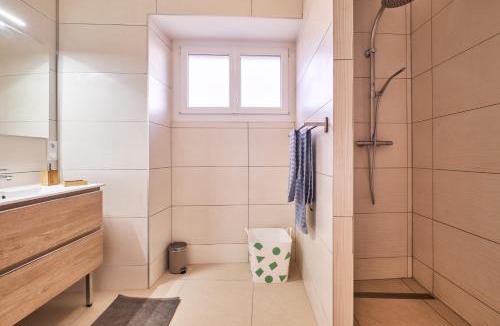 Brezins House | Chez Emile
