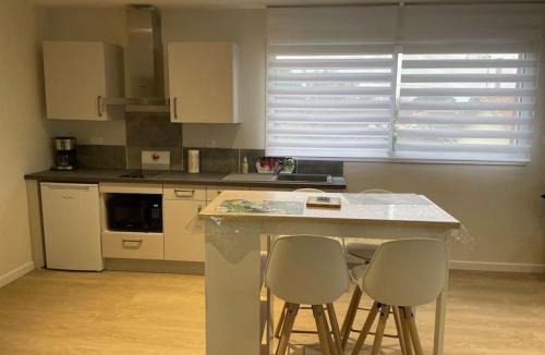 Villeneuve-du-Pareage Apartment | Chez ERIC